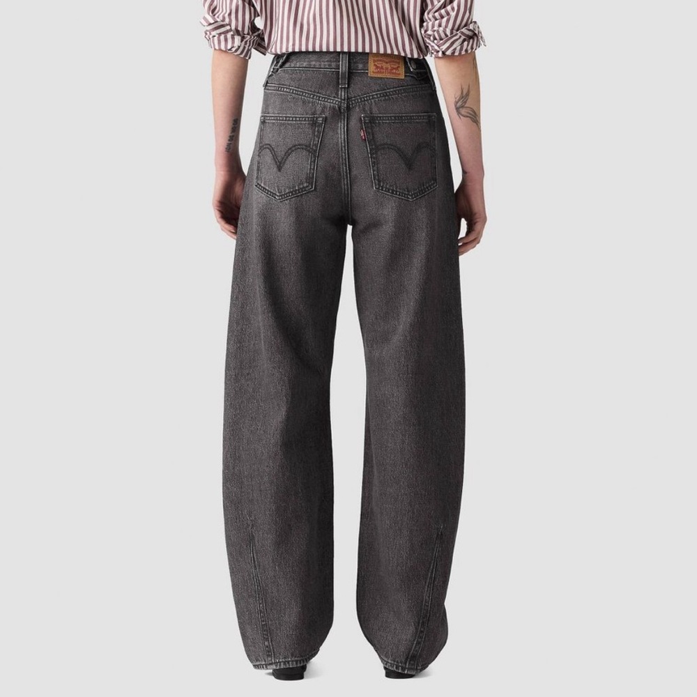 Levi’s Women's cinch barrel Jeans in size 24, 25 , 26 ,27 ,28 , 29, 31 , 32 in - Picture 3 of 6